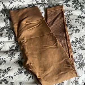 Aerie offline mustard yellow leggings